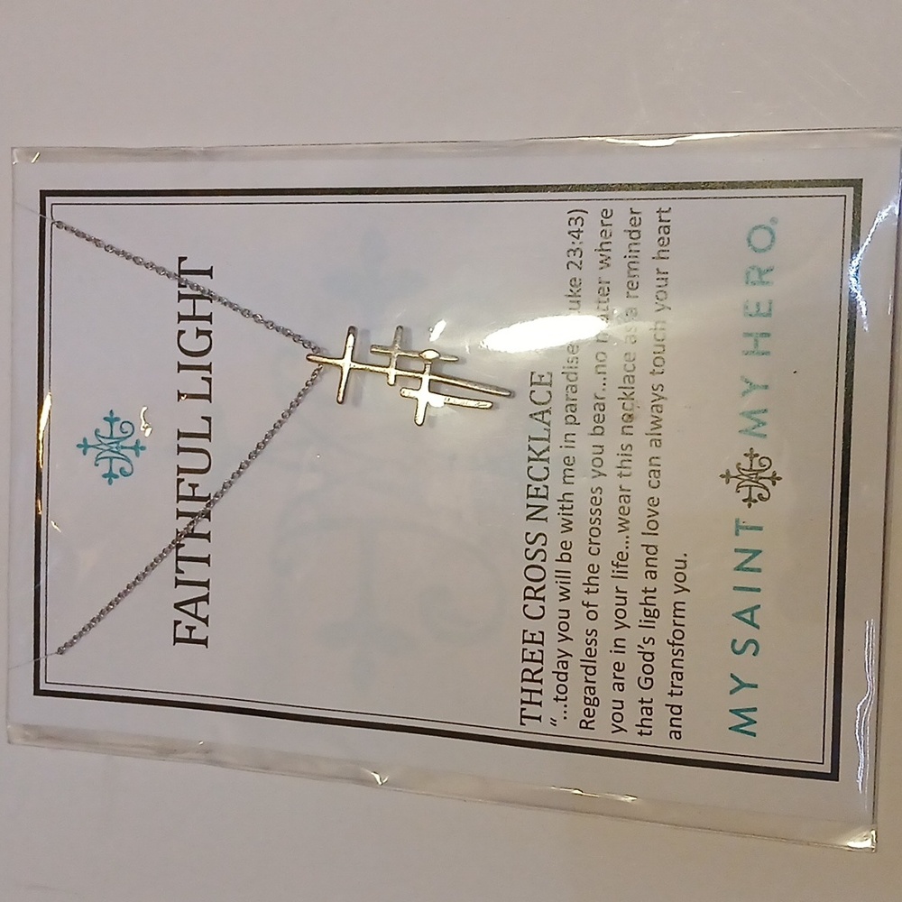 Three cross neclace